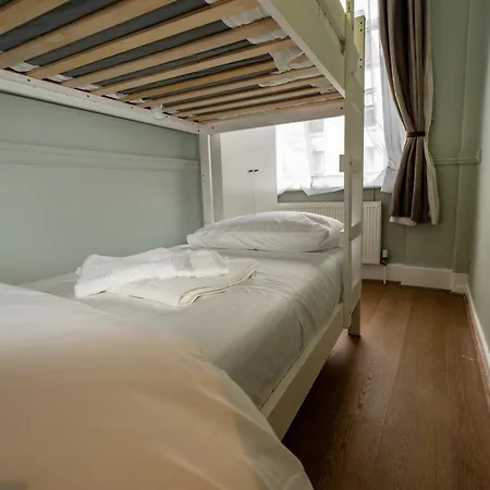 Talbot Street Guest House-2